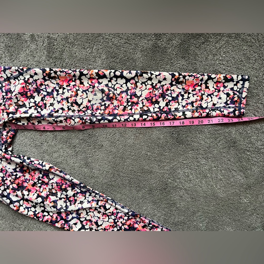 Old Navy powersoft side pocket high rise girls leggings - Picture 3 of 5